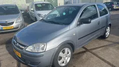 Grijs Gebruikt 2005 Opel Corsa Hatchback | € 1.895 (Eerlijke prijs)