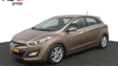 Bruin Gebruikt 2013 Hyundai i30 Hatchback | € 9.899 (Eerlijke prijs)
