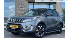 Grijs Gebruikt 2022 Suzuki Vitara Style SUV | € 25.900 (Eerlijke prijs)