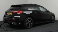 Zwart Gebruikt 2020 Mercedes A160 Business Hatchback | € 20.750 (Eerlijke prijs)