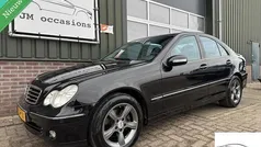Zwart Gebruikt 2006 Mercedes C200 Avantgarde Sedan | € 4.995 (Eerlijke prijs)
