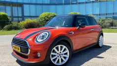 Oranje Gebruikt 2018 Mini Cooper Chili Hatchback | € 19.880 (Eerlijke prijs)