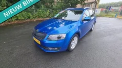 Blauw, metallic lak Gebruikt 2014 Skoda Octavia Business Line Stationwagen | € 4.999 (Eerlijke prijs)