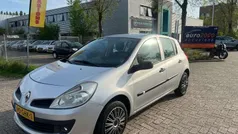 Gebruikt 2008 Renault Clio R.S. Hatchback | € 1.250 (Eerlijke prijs)