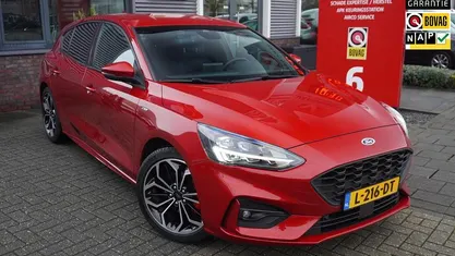 Occasion Ford Focus Business Edition 2021 Rood Hatchback