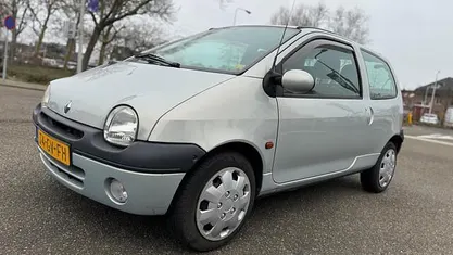 Occasion 2001 Renault Twingo Hatchback | € 1.995 (Eerlijke prijs)