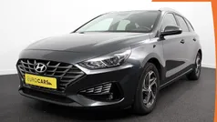 Gebruikt 2022 Hyundai i30 Essential Stationwagen | € 17.890 (Eerlijke prijs)