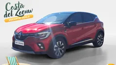 Twotone rouge flamme / noir é Gebruikt 2022 Renault Captur Techno SUV | € 24.935 (Eerlijke prijs)