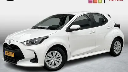 Wit Gebruikt 2024 Toyota Yaris Hybrid Active Hatchback | € 21.999 (Goede deal)