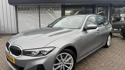 Occasion BMW 320e 163 PK (119 kW) 2023 Grijs Stationwagen