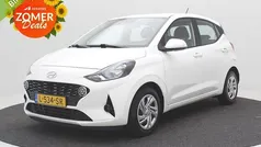 Polar white (psw) Gebruikt 2021 Hyundai i10 Comfort Hatchback | € 13.285 (Eerlijke prijs)