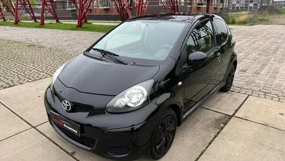 Occasion Toyota Aygo Comfort 68 PK (50 kW) 2009 Zwart Hatchback
