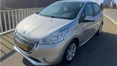 Grijs Gebruikt 2013 Peugeot 208 Envy Hatchback | € 5.450 (Eerlijke prijs)