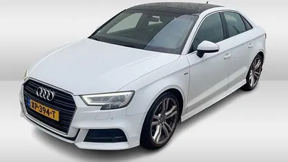 Wit Gebruikt 2019 Audi A3 S-Line Sedan | € 22.950 (Eerlijke prijs)