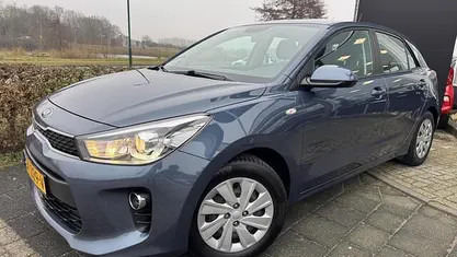 Occasion Kia Rio 101 PK (74 kW) 2018 (eu3) smoke blue m Hatchback