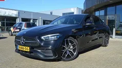 Zwart Gebruikt 2022 Mercedes C200 AMG line Sedan | € 39.945 (Eerlijke prijs)
