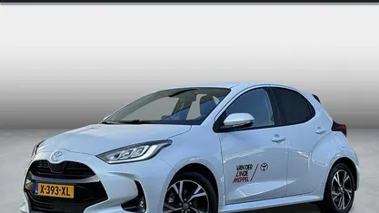 Wit Gebruikt 2024 Toyota Yaris Hybrid Edition Hatchback | € 24.950 (Eerlijke prijs)