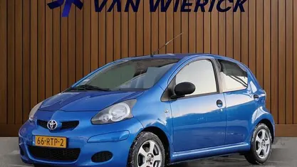 Gebruikt 2011 Toyota Aygo Hatchback | € 4.445 (Eerlijke prijs)