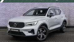 Gebruikt 2025 Volvo XC40 Plus SUV | € 45.894 (Eerlijke prijs)