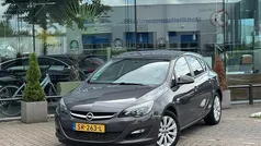 Gebruikt 2012 Opel Astra Sport Hatchback | € 6.449 (Eerlijke prijs)