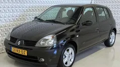 Zwart Gebruikt 2005 Renault Clio R.S. Hatchback | € 1.999 (Eerlijke prijs)