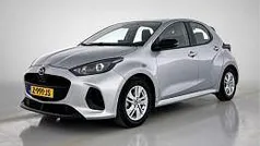 Grijs metallic Gebruikt 2024 Mazda 2 Center-Line Hatchback | € 24.295 (Eerlijke prijs)