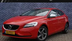 Rood Gebruikt 2016 Volvo V40 Stationwagen | € 14.294 (Eerlijke prijs)