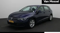 Blauw Gebruikt 2022 VW Golf VIII Active Hatchback | € 20.895 (Eerlijke prijs)