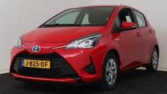 Rood Gebruikt 2020 Toyota Yaris Hybrid Active Hatchback | € 19.450 (Eerlijke prijs)
