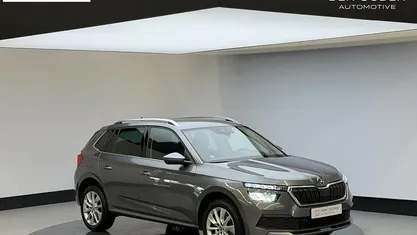 Grijs Gebruikt 2023 Skoda Kamiq Ambition SUV | € 21.425 (Eerlijke prijs)