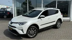 Gebruikt 2016 Toyota RAV4 Business Edition SUV | € 18.750 (Eerlijke prijs)