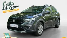 Grijs Gebruikt 2021 Dacia Sandero Comfort Hatchback | € 15.935 (Eerlijke prijs)