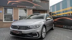 Grijs, andere lak Gebruikt 2022 VW Passat GTE Stationwagen | € 30.900 (Eerlijke prijs)