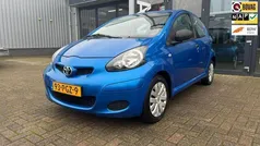 Blauw Gebruikt 2011 Toyota Aygo Hatchback | € 3.450 (Eerlijke prijs)