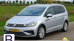 Grijs Gebruikt 2017 VW Touran Highline MPV | € 16.950 (Goede deal)