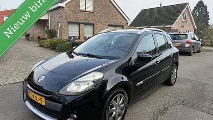 Occasion Renault Clio GrandTour Authentique 88 PK (64 kW) 2012 Zwart Stationwagen