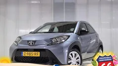 Gebruikt 2024 Toyota Aygo Play Hatchback | € 19.749 (Eerlijke prijs)