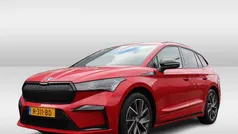 Rood Gebruikt 2022 Skoda Enyaq iV SportLine SUV | € 29.950 (Eerlijke prijs)