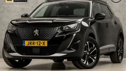Zwart Gebruikt 2023 Peugeot 2008 Allure SUV | € 18.445 (Super prijs)