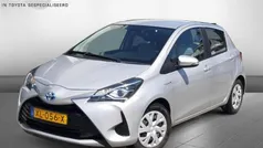 Grijs Gebruikt 2019 Toyota Yaris Active Hatchback | € 14.900 (Eerlijke prijs)
