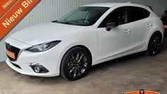 Wit Gebruikt 2015 Mazda 3 Hatchback | € 11.995 (Eerlijke prijs)
