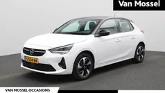 Wit Gebruikt 2023 Opel Corsa-e GS Line Hatchback | € 18.940 (Eerlijke prijs)