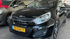 Zwart Gebruikt 2013 Kia Rio Hatchback | € 6.950 (Eerlijke prijs)