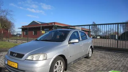 Occasion Opel Astra 84 PK (61 kW) 2003 Grijs Hatchback