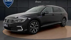 Zwart Gebruikt 2022 VW Passat GTE Stationwagen | € 28.450 (Eerlijke prijs)