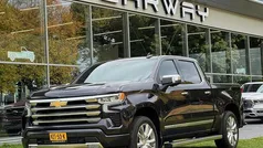 Zwart Gebruikt 2023 Chevrolet Silverado Van | € 49.999