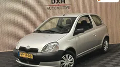 Grijs Gebruikt 2002 Toyota Yaris Hatchback | € 940 (Goede deal)