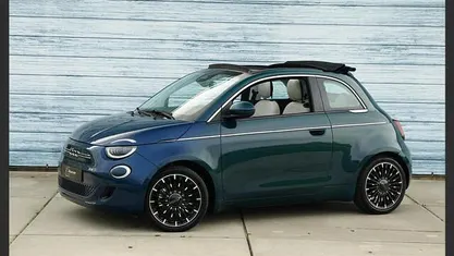 Occasion Fiat 500e La Prima 86 kW (118 PK) 2020 Blauw Cabriolet