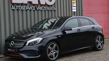 Zwart Gebruikt 2018 Mercedes A250 AMG Hatchback | € 21.950 (Eerlijke prijs)