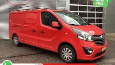 Rood Gebruikt 2017 Opel Vivaro Van | € 7.500 (Super prijs)